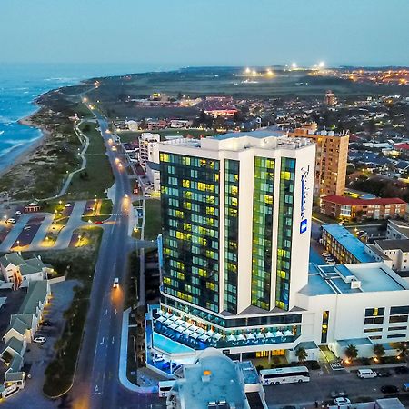 Radisson Blu Hotel, Порт-Элизабет Экстерьер фото Hilton Hotel in Swakopmund